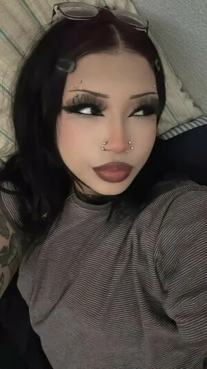 Sarynthia OnlyFans Leaked Free Thumbnail Picture - #MroOzC6lEo