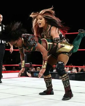 Sasha Banks OnlyFans Leaked Free Thumbnail Picture - #3YjxkmOn44