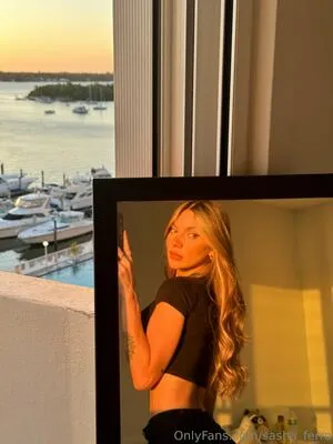 Sasha Ferro OnlyFans Leaked Free Thumbnail Picture - #SsN02zdcwb