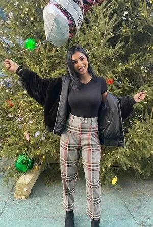 Sasha Kalra OnlyFans Leaked Free Thumbnail Picture - #q00fAjFLd7