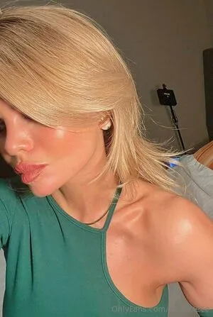 Sasha Leee OnlyFans Leaked Free Thumbnail Picture - #DDzlvCeaaH