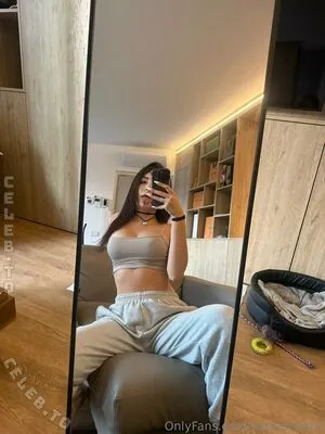 Sashamilanii OnlyFans Leaked Free Thumbnail Picture - #fgB2eOX1SA