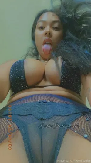 Sashasfree OnlyFans Leaked Free Thumbnail Picture - #Ys2ndtc3y1