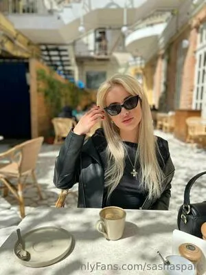 Sashaspark Kiss OnlyFans Leaked Free Thumbnail Picture - #4Vj8jSU1w7