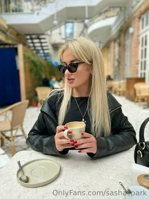 Sashaspark Kiss OnlyFans Leaked Free Thumbnail Picture - #g8sSekAKly