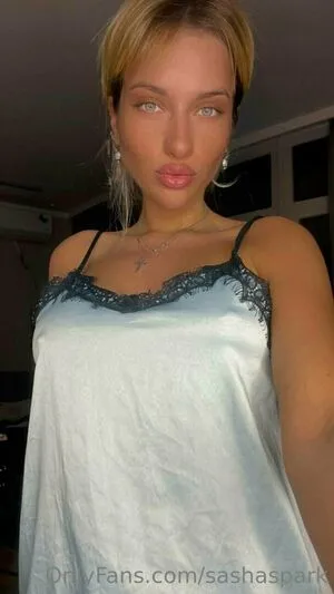 Sashaspark Kiss OnlyFans Leaked Free Thumbnail Picture - #s63YQQLryS