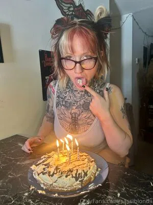 Sassiblondii OnlyFans Leaked Free Thumbnail Picture - #oMTBFINKv9