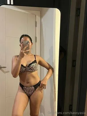 Sassyasia OnlyFans Leaked Free Thumbnail Picture - #1pFgiggCC0