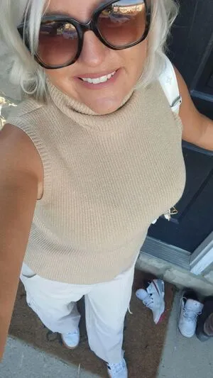 Sassysamples OnlyFans Leaked Free Thumbnail Picture - #83mH9bOlDz