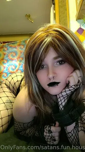 Satans Fun House OnlyFans Leaked Free Thumbnail Picture - #9HY8ooK0u0