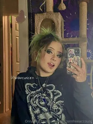 Satanzunicornfreeaccount OnlyFans Leaked Free Thumbnail Picture - #68LXzYi1JD