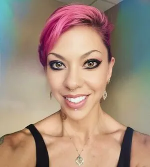 Satine Phoenix OnlyFans Leaked Free Thumbnail Picture - #5ITq9KL4M2