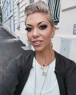Satine Phoenix OnlyFans Leaked Free Thumbnail Picture - #7ZhzWGcU8i