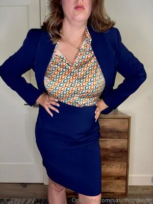 Satinfetishwife OnlyFans Leaked Free Thumbnail Picture - #jaDTFYzyvS