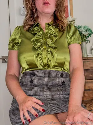 Satinfetishwife OnlyFans Leaked Free Thumbnail Picture - #vpzPCR72uj