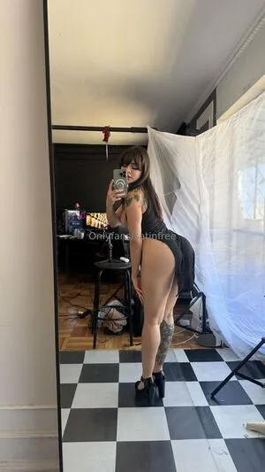 Satinfree OnlyFans Leaked Free Thumbnail Picture - #9U7ORsCY2x