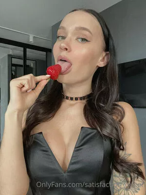 Satisfaction_queen OnlyFans Leaked Free Thumbnail Picture - #30jAzuD5Uf