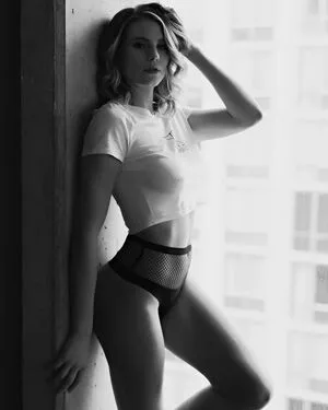 Saundrine Lanouette OnlyFans Leaked Free Thumbnail Picture - #xLLdrbyJfx