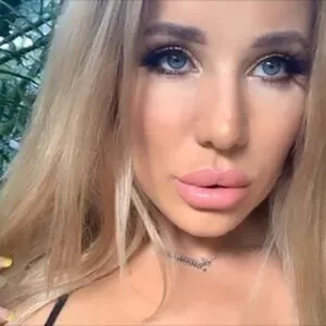 Savannah Bond OnlyFans Leaked Free Thumbnail Picture - #svhfm5dgd1