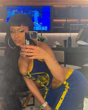 Saweetie OnlyFans Leaked Free Thumbnail Picture - #QNsZJTiMGR