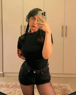Sayna Soleimanpour OnlyFans Leaked Free Thumbnail Picture - #U9yp2TUuAa