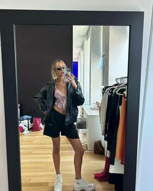 Scarlet Rose Stallone OnlyFans Leaked Free Thumbnail Picture - #88YE42vPqm