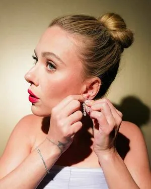 Scarlett Johansson OnlyFans Leaked Free Thumbnail Picture - #1GMYhDy6hy