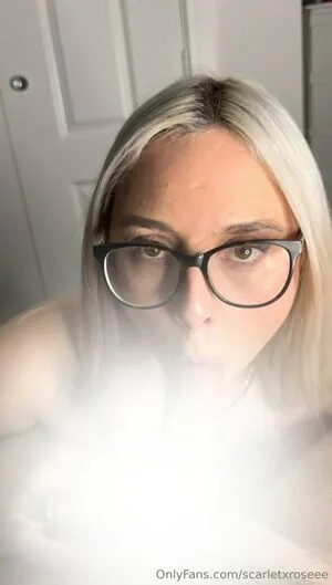Scarletxroseee OnlyFans Leaked Free Thumbnail Picture - #0GsB7y46qL