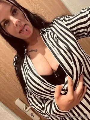 Schaennie OnlyFans Leaked Free Thumbnail Picture - #tQ4GL9ZUZi