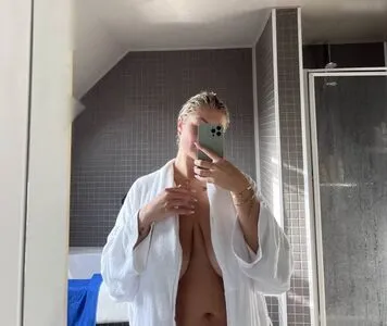 Schepenslaura Curvychubgirl OnlyFans Leaked Free Thumbnail Picture - #ZC0mKagioq