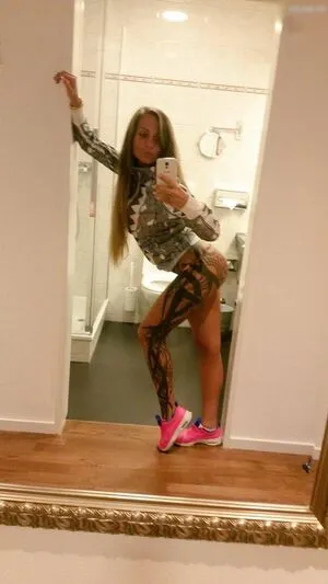 Schwesta Ewa OnlyFans Leaked Free Thumbnail Picture - #s0VxieZTEm