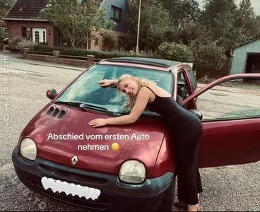 Schwester Anna OnlyFans Leaked Free Thumbnail Picture - #3FJpr6Q13r