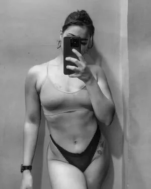 Schwester Asmaa88 OnlyFans Leaked Free Thumbnail Picture - #ME7XtCAYv3