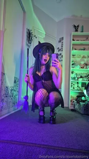Scissorlobotomy OnlyFans Leaked Free Thumbnail Picture - #t4iAd8UToV