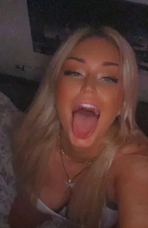 Scream Queeen OnlyFans Leaked Free Thumbnail Picture - #73vMt1aOoA