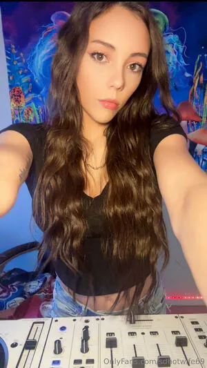 Sdhotwife69 OnlyFans Leaked Free Thumbnail Picture - #myDwuyEwow