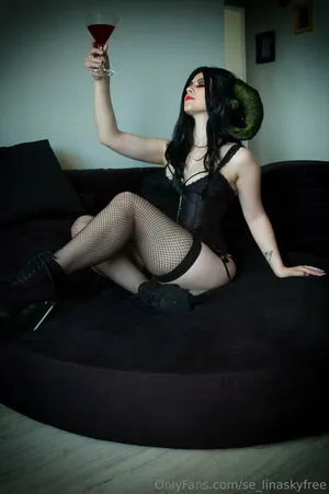 Se Linaskyfree OnlyFans Leaked Free Thumbnail Picture - #kVfDp6WNx0