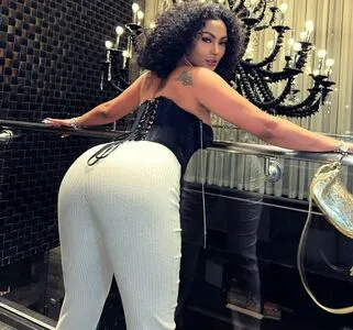 Secret Bombshell Kriz OnlyFans Leaked Free Thumbnail Picture - #4z92Z0OLKs