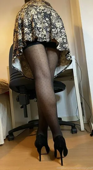 Secretaryanna OnlyFans Leaked Free Thumbnail Picture - #Fm8gTvcxxx