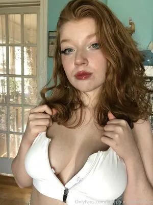 Secretlittleredhead OnlyFans Leaked Free Thumbnail Picture - #XwWDy12xVp