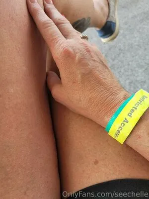 Seechelle OnlyFans Leaked Free Thumbnail Picture - #7HxI77BlN5