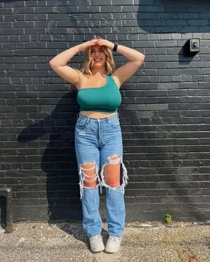 seerahb2 OnlyFans Leaked Free Thumbnail Picture - #SYSFfFe94X