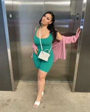 Selena Flores OnlyFans Leaked Free Thumbnail Picture - #4XpZryiy2D