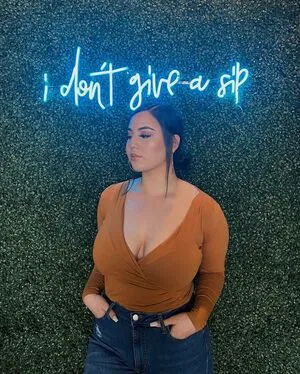 Selena Flores OnlyFans Leaked Free Thumbnail Picture - #WZZMJcxwVV