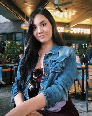 Selena Flores OnlyFans Leaked Free Thumbnail Picture - #zfM4or2ACU