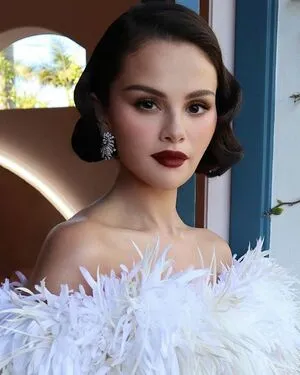 Selena Gomez OnlyFans Leaked Free Thumbnail Picture - #3DRwUUAzVK