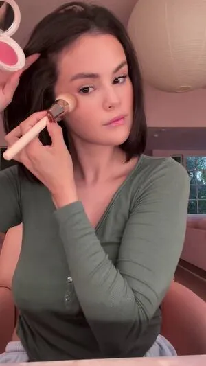 Selena Gomez OnlyFans Leaked Free Thumbnail Picture - #3qPrKj77BF