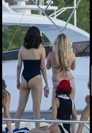 Selena Gomez OnlyFans Leaked Free Thumbnail Picture - #4eHea4DYOt