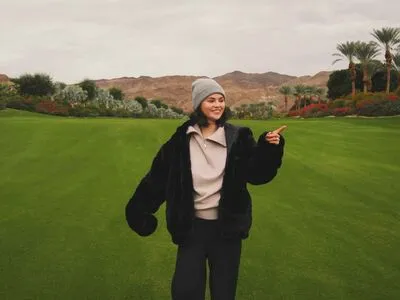 Selena Gomez OnlyFans Leaked Free Thumbnail Picture - #IwaEjze0uw