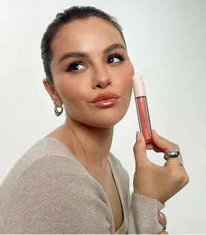 Selena Gomez OnlyFans Leaked Free Thumbnail Picture - #JU570dwGX1